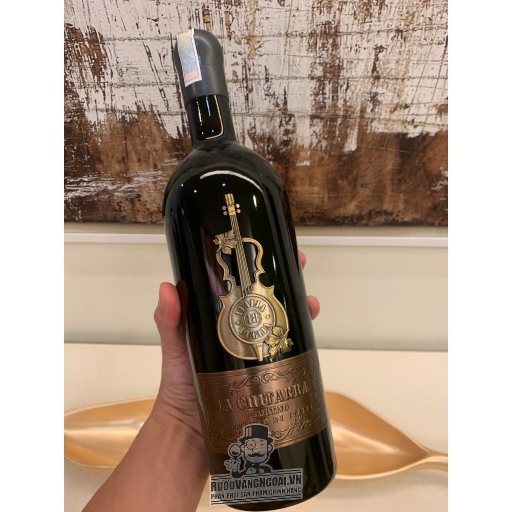 Rượu vang La Chitarra Primitivo 18% - Vang Cây Đàn