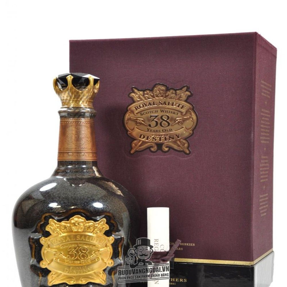 Địa chỉ bán ruou chivas royal salute giá rẻ tại Sài Gòn