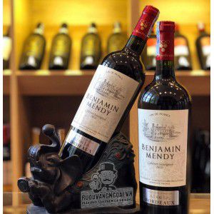 Rượu Vang Pháp Benjamin Mendy UG Bordeaux uống ngon bn4