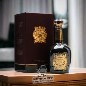 Rượu Chivas 38 Royal Salute cao cấp bn3