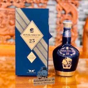 Rượu Chivas Royal Salute 25 Chai Sứ cao cấp bn2